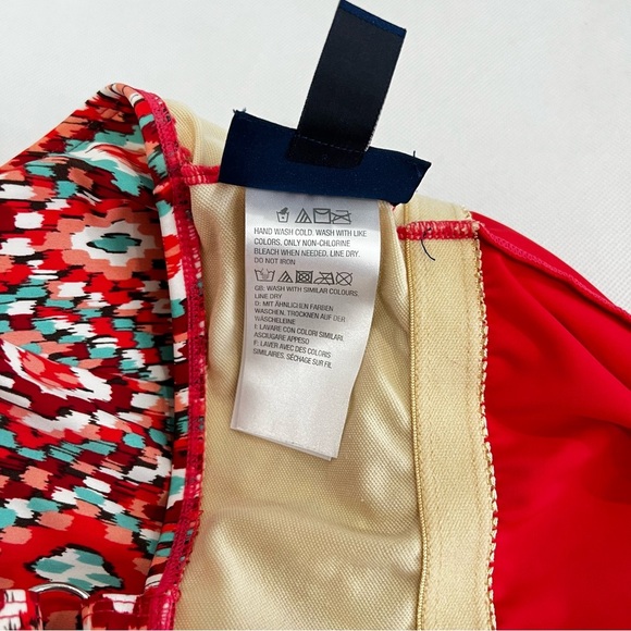 D & Co Beach Swimwear tankini Size 12 Aztec Print Multicolored Red Tankini Top - Picture 11 of 12